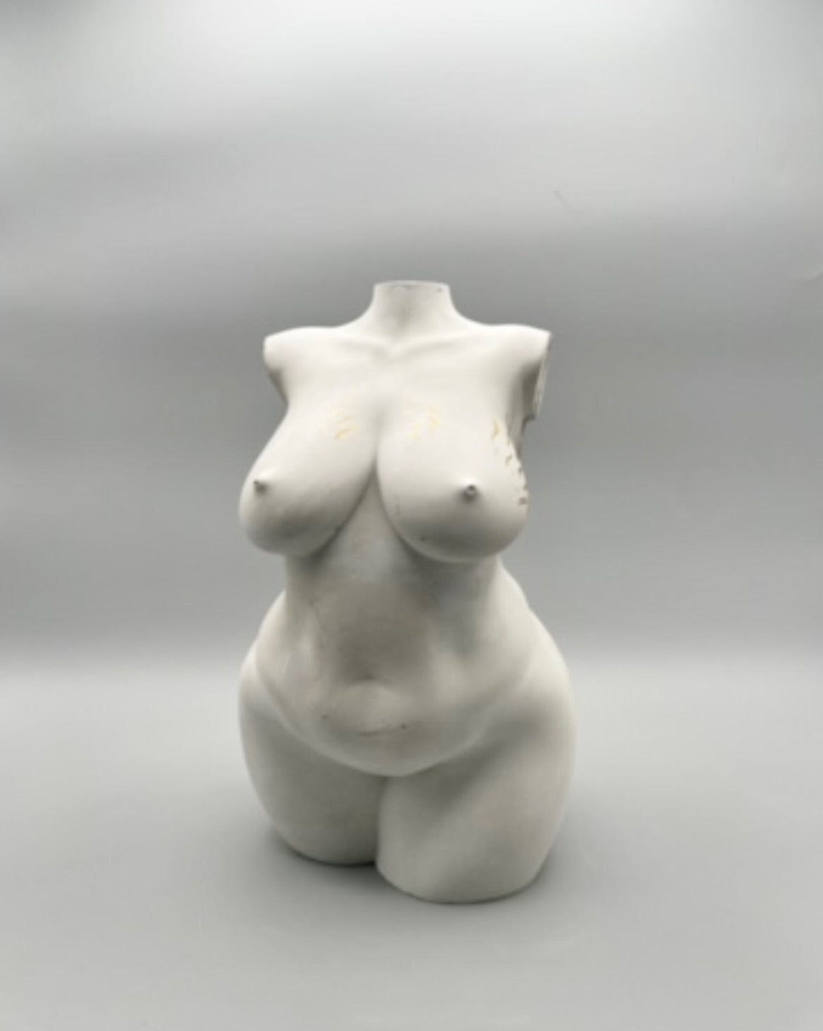 Umi Body Sculpture (8'' Tall)